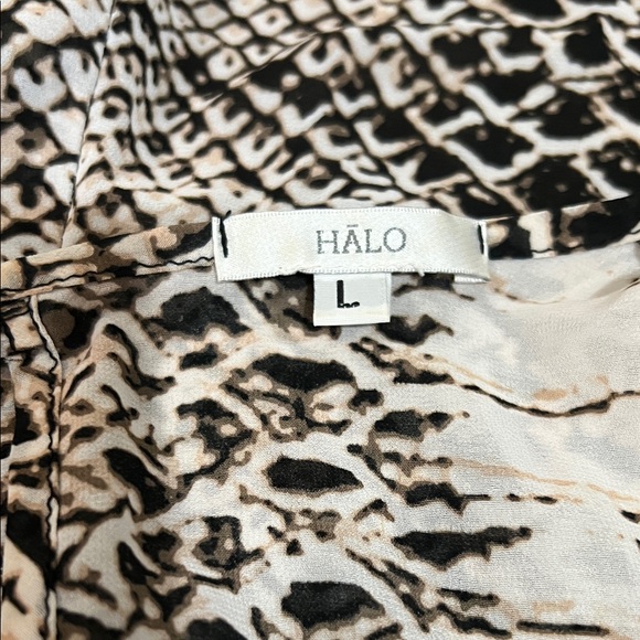 Halo V-Neck Snake Print Blouse Size: L EUC ❤️ - Picture 7 of 9